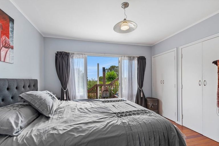 Photo of property in 253 Don Buck Road, Massey, Auckland, 0614