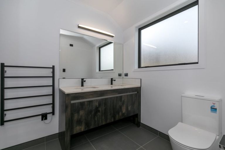 Photo of property in 71 Cumberland Drive, Flagstaff, Hamilton, 3210