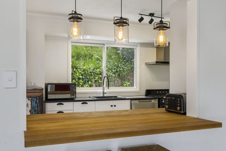 Photo of property in 72 Hadfield Street, Beach Haven, Auckland, 0626