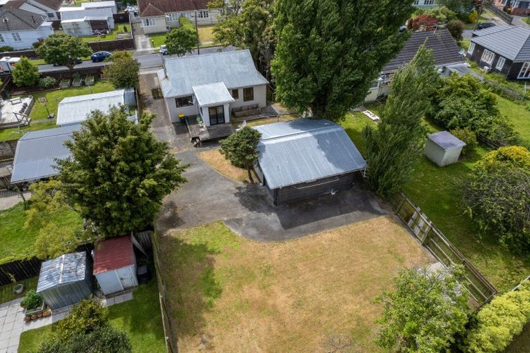 Photo of property in 2 Gibson Crescent, Naenae, Lower Hutt, 5011