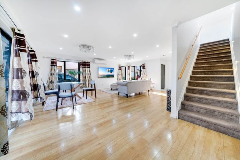 Photo of property in 1 Papahou Lane, Papatoetoe, Auckland, 2025