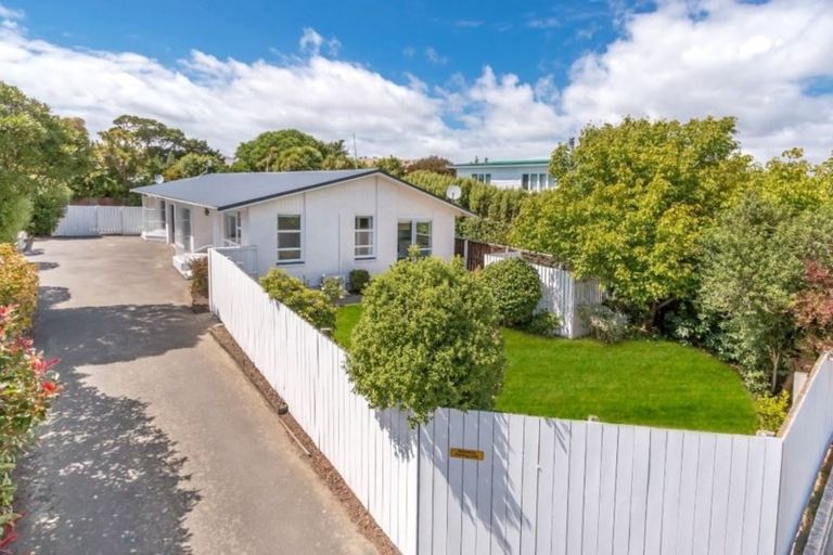 Photo of property in 1/12 Ensors Road, Opawa, Christchurch, 8023