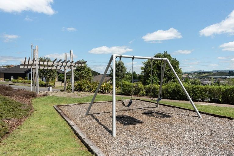 Photo of property in 23 Caldera Crescent, Pyes Pa, Tauranga, 3112