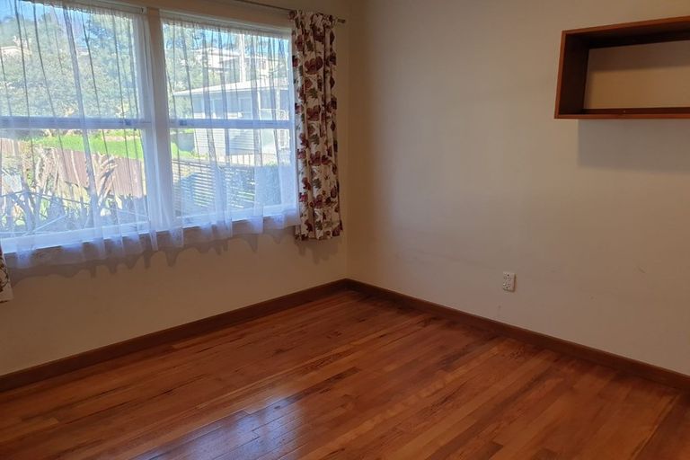 Photo of property in 11 College Road, Northcote, Auckland, 0627