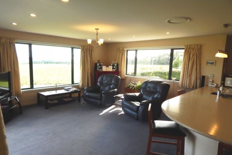 Photo of property in 210 Spur Road, Hadlow, Timaru, 7975
