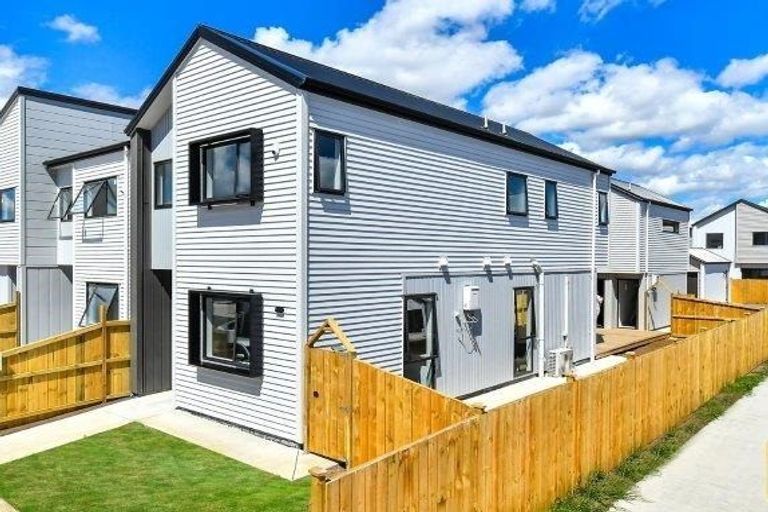 Photo of property in 53 Kairakau Street, Papakura, 2110