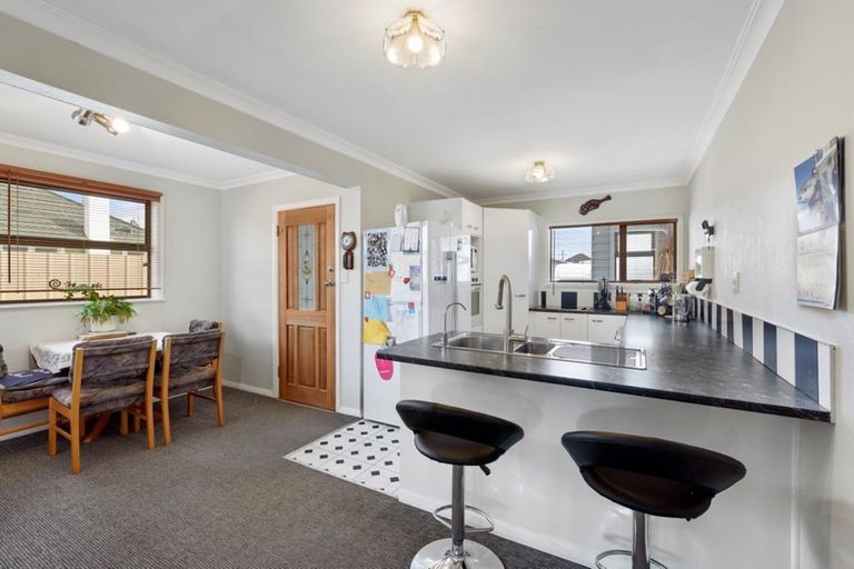 Photo of property in 91 Bartholomew Road, Levin, 5510