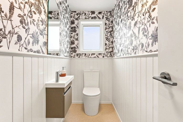 Photo of property in 13a Jackson Street, College Estate, Wanganui, 4500
