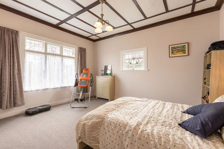 Photo of property in 16 Chamberlain Street, Dannevirke, 4930