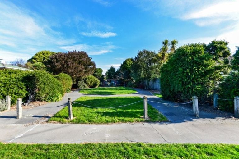 Photo of property in 172 Shortland Street, Aranui, Christchurch, 8061