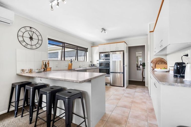 Photo of property in 336 One Tree Point Road, One Tree Point, 0118