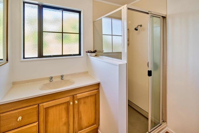 Photo of property in 84 Cunliffe Street, Churton Park, Wellington, 6037