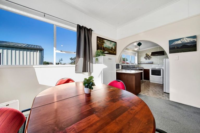 Photo of property in 7 Lincoln Street, Patea, 4520