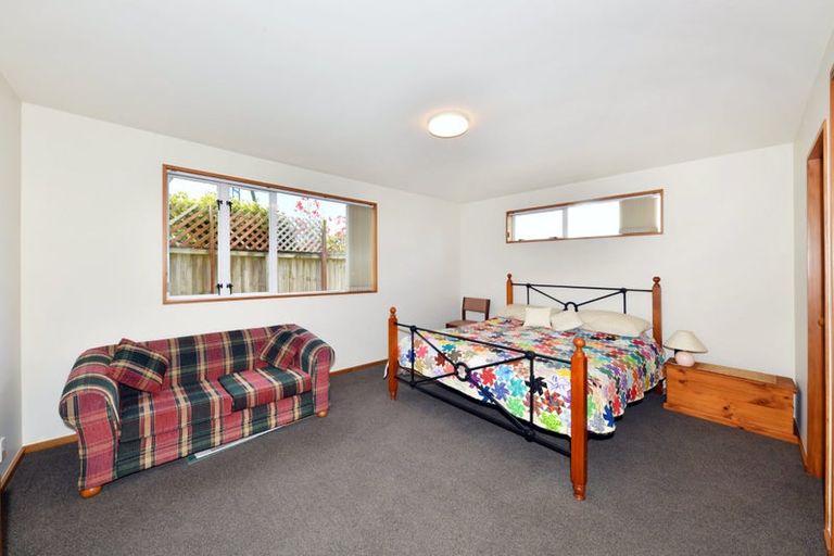 Photo of property in 14 O'connor Place, Burnside, Christchurch, 8053
