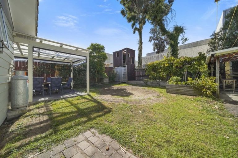 Photo of property in 34 Reelick Avenue, Pakuranga Heights, Auckland, 2010