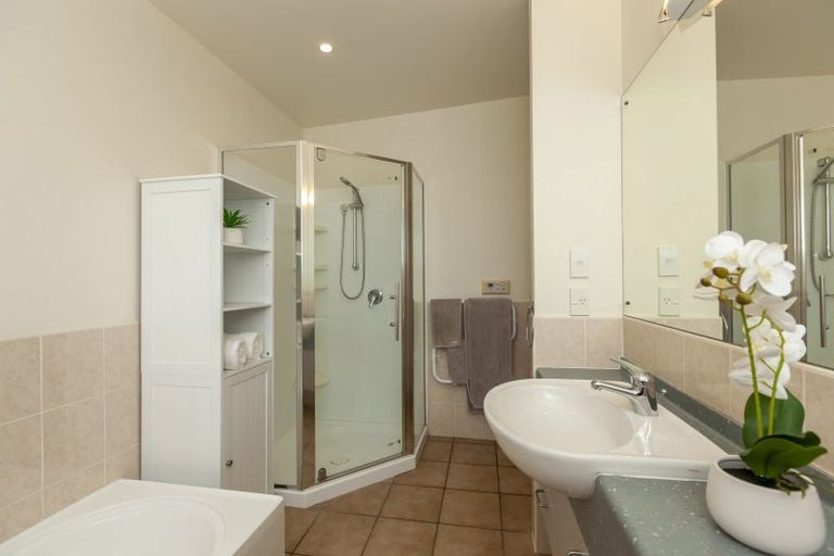 Photo of property in 13/1 Marine Parade, Paraparaumu Beach, Paraparaumu, 5032