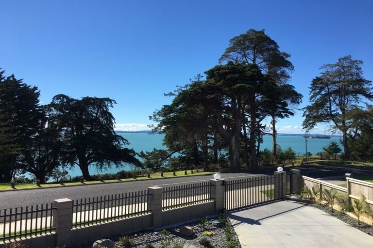 Photo of property in 66a Marine Parade, Otaki Beach, Otaki, 5512