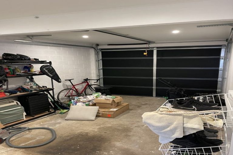 Photo of property in 1/38 Hillcrest Avenue, Hillcrest, Auckland, 0627