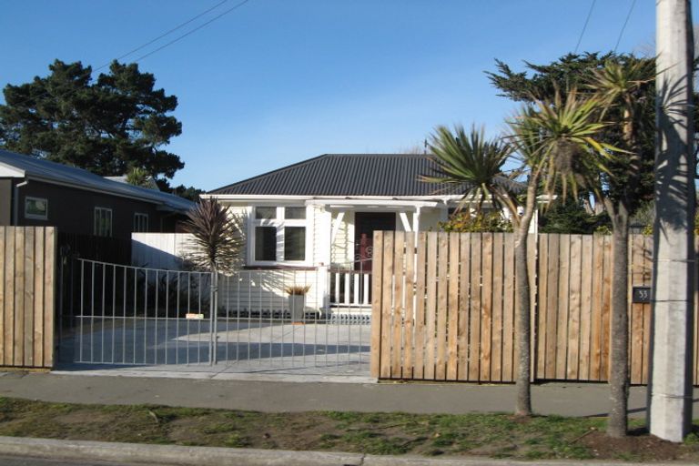 Photo of property in 53 Bowhill Road, New Brighton, Christchurch, 8083