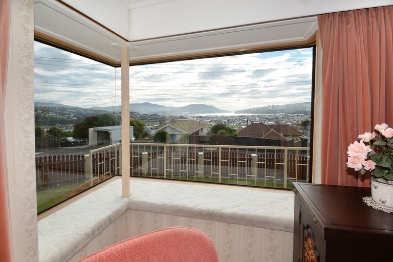 Photo of property in 32 Bangor Terrace, Kew, Dunedin, 9012