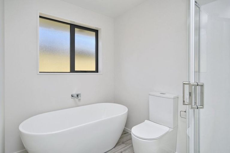 Photo of property in 2 Antill Street, Woodend, 7610