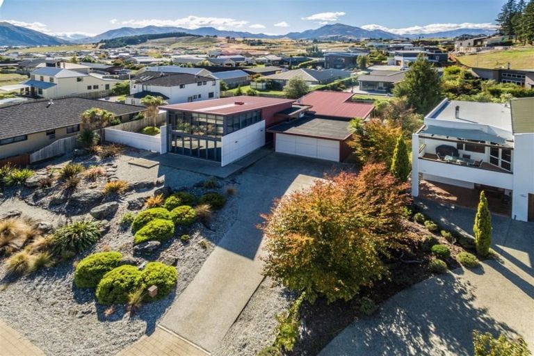 Photo of property in 43 Kings Drive, Wanaka, 9305