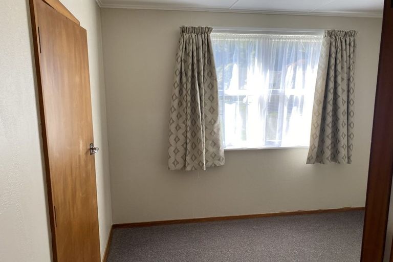 Photo of property in 3/50 Cruickshank Road, Clouston Park, Upper Hutt, 5018