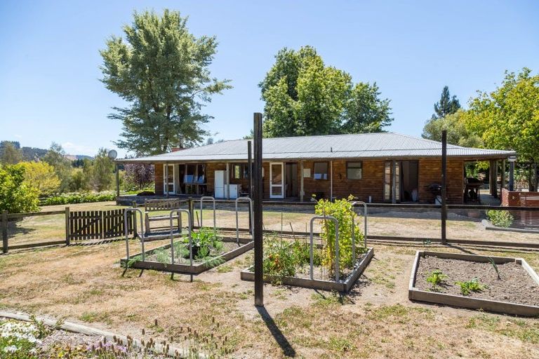 Photo of property in 752 Ponatahi Road, Martinborough, Carterton, 5792