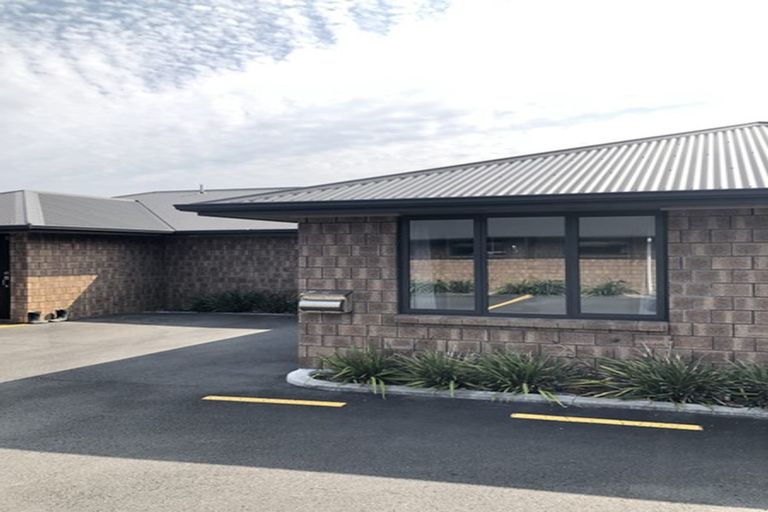 Photo of property in 7/102 Old Farm Road, Hamilton East, Hamilton, 3216