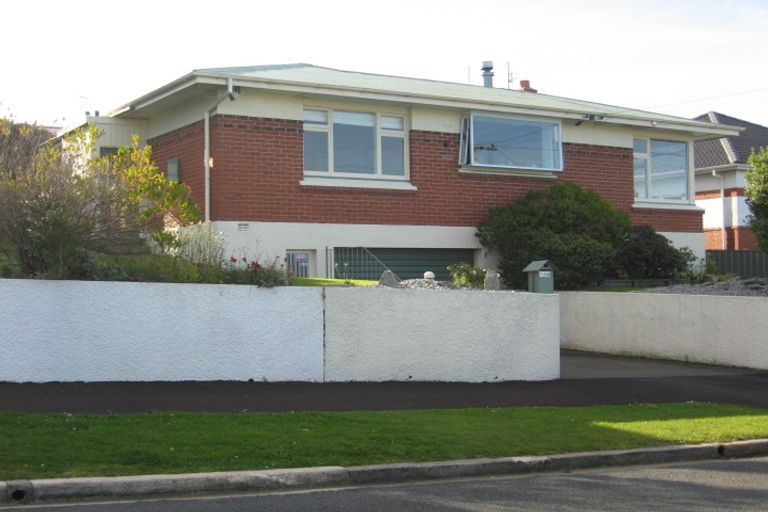 Photo of property in 154 Easther Crescent, Kew, Dunedin, 9012