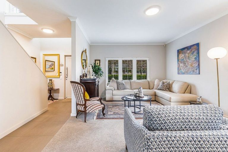 Photo of property in 20 Kensington Drive, Orewa, 0931