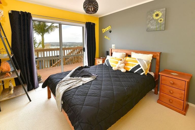 Photo of property in 483 Whangaparaoa Road, Stanmore Bay, Whangaparaoa, 0932
