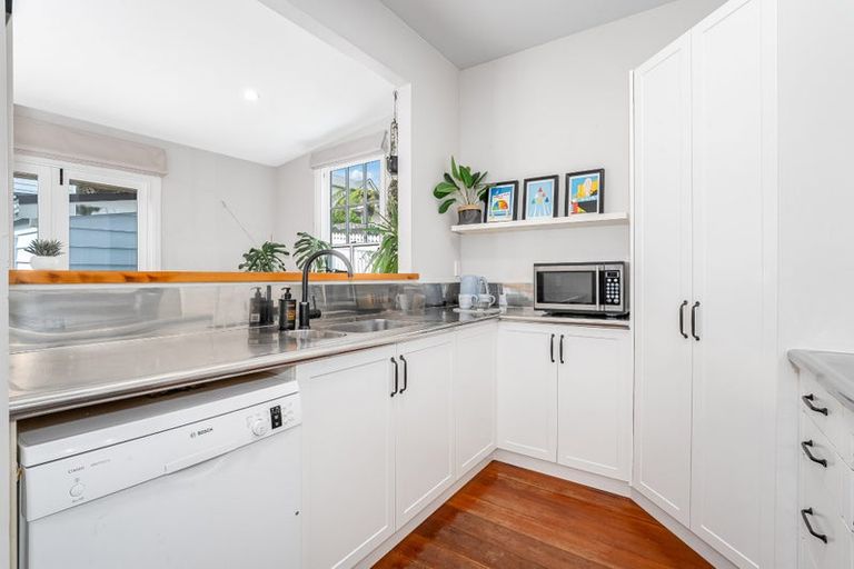 Photo of property in 37 Tarikaka Street, Ngaio, Wellington, 6035