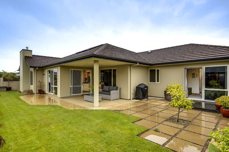 Photo of property in 19 Kapiti Drive, Poraiti, Napier, 4112