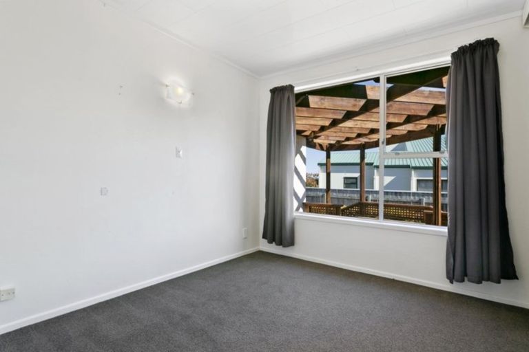 Photo of property in 1/6 Birch Street, Hilltop, Taupo, 3330