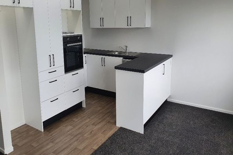 Photo of property in 9/22 Bay Drive, Titahi Bay, Porirua, 5022