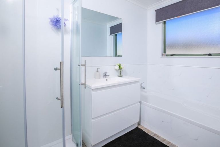 Photo of property in 13 Myrlene Place, Nawton, Hamilton, 3200