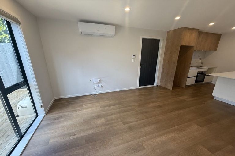 Photo of property in 35c Cedar Heights Avenue, Massey, Auckland, 0614