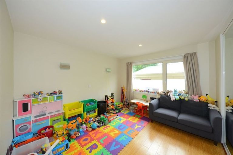 Photo of property in 185 Wairakei Road, Bryndwr, Christchurch, 8053