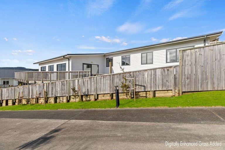 Photo of property in 14 Rauta Way, Helensville, 0800