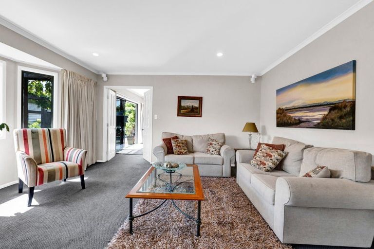 Photo of property in 115 Young Street, New Plymouth, 4310