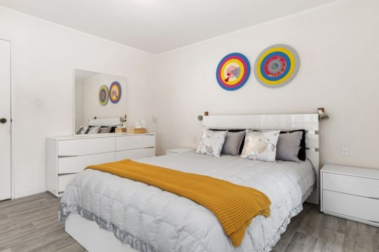 Photo of property in 15 Endeavour Avenue, Welcome Bay, Tauranga, 3112