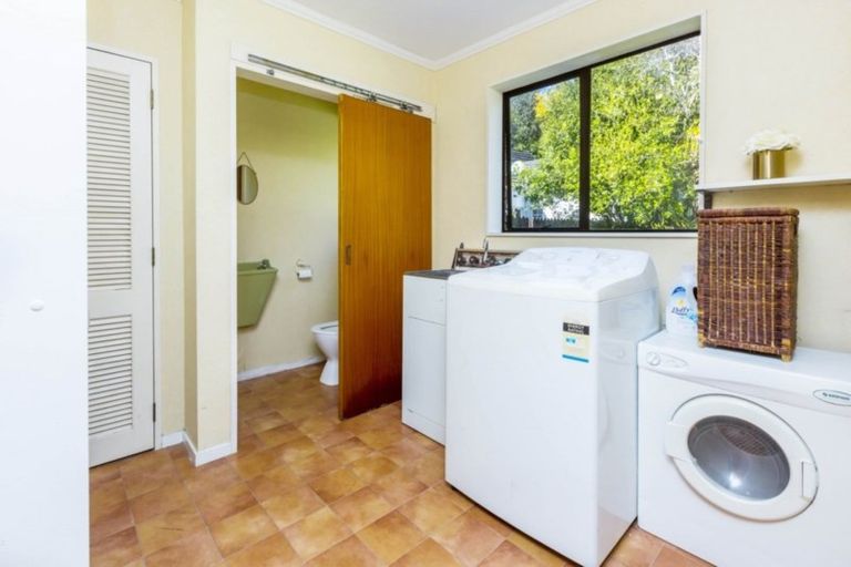 Photo of property in 10 Johnswood Grove, Clouston Park, Upper Hutt, 5018