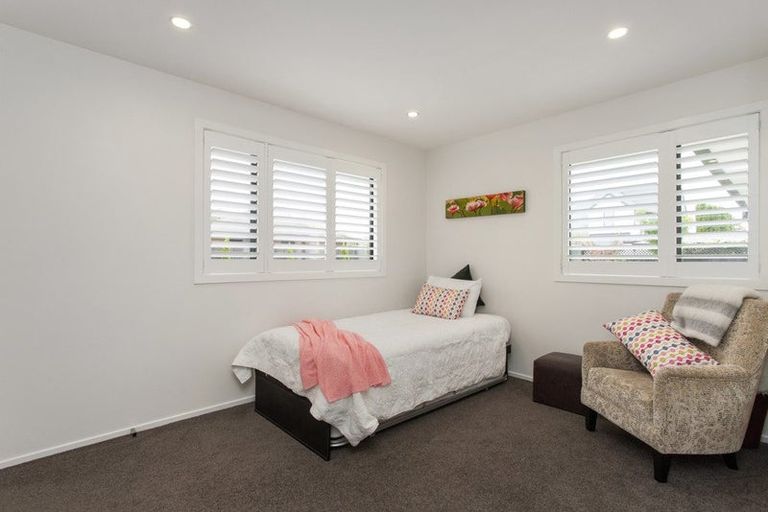 Photo of property in 10 Penhelig Place, Burnside, Christchurch, 8053