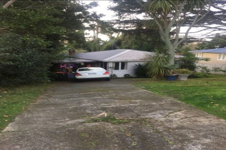 Photo of property in 31 Amberley Avenue, Te Atatu South, Auckland, 0610