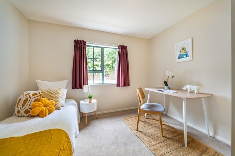 Photo of property in 39 Avro Road, Blue Mountains, Upper Hutt, 5371