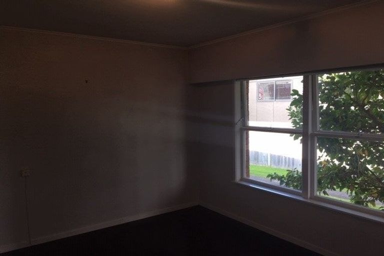 Photo of property in 1/10 Hororata Road, Hauraki, Auckland, 0622