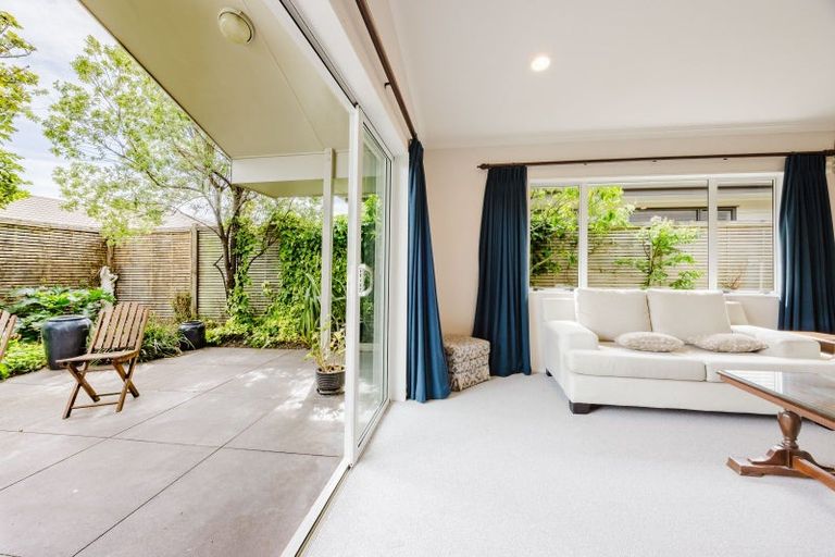 Photo of property in 11 Belgrove Drive, Waipukurau, 4200