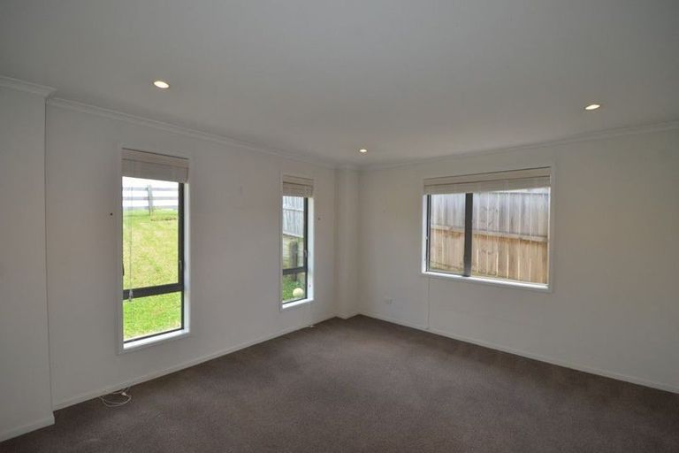 Photo of property in 56 Helenslee Road, Pokeno, 2402