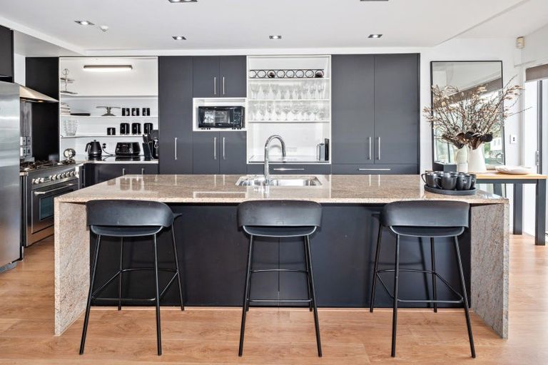 Photo of property in 2/23 Rita Street, Mount Maunganui, 3116